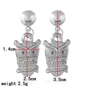 Silberne Eulen Ohrringe mit detailliertem Design, stilvoller Modeschmuck für Alltag und Geschenke.