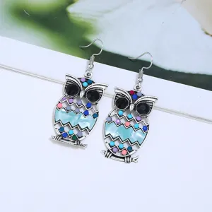 Pendientes colgantes de búho de aleación vintage con diamantes de imitación de resina