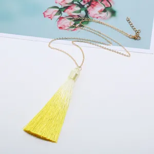 Europäische Mode langer gelber Ombre-Quasten-Anhänger Halskette mit filigraner Goldkette.