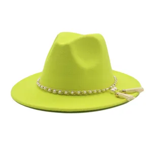 Neon gelber Woll Fedora Hut für Damen mit Perlen Goldkette und Quaste breite Krempe Jazz Hut.