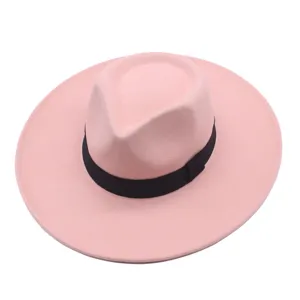 Rosa Wollfedora Hut mit schwarzem Band breite Krempe Vintage klassische elegante Kopfbedeckung