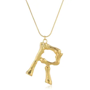 Goldene Buchstabe R Anhänger Halskette Punk Stil Schlüsselbeinkette Mode Schmuck für Damen