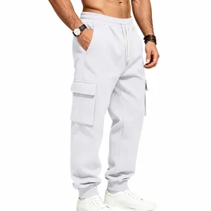Pantaloni cargo felpati uomo dettaglio, pantaloni casual invernali caldi multitasche.