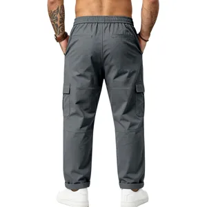 Herren dunkelgraue Freizeithose, Detailansicht mit geradem Schnitt und praktischen Seitentaschen.
