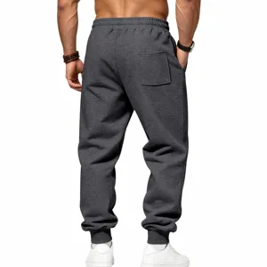 Detaillierte Rückansicht von dunkelgrauen Herren-Sweatpants mit Futter, Bündchen und Tasche.