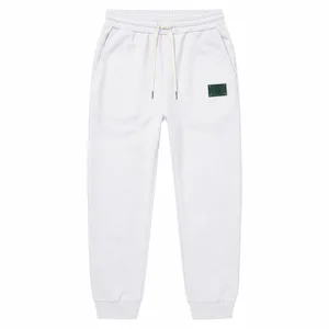 Heren casual gevoerde sweatbroek met verstelbare trekkoord en comfortabele pasvorm.