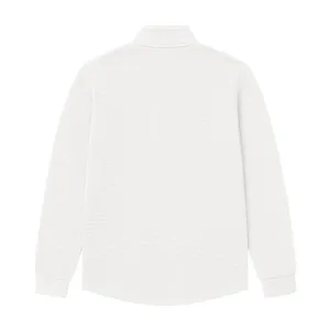 Top manga larga gofrada blanca hombre vista trasera detalle, camisa casual comoda.