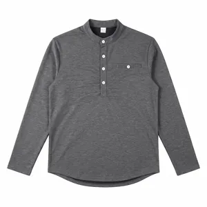 Heren casual lange mouw henley shirt met knoopsluiting en borstzak in donkergrijs.