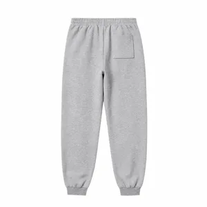 Rückansicht der grauen Fleece-Jogginghose mit elastischem Bund und praktischer Gesäßtasche.