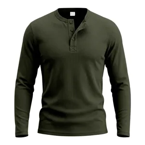 Herren Langarm Waffelstrick Henley Shirt in Olivgrün, lässiges Slim Fit minimalistisches Oberteil.
