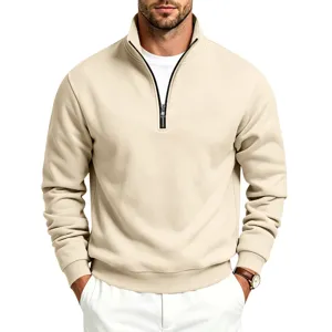 Sudadera de forro polar hombre con cuello alto y media cremallera, vista detalle.