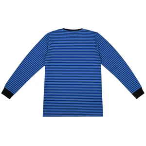 Vue arrière du t-shirt à manches longues rayé bleu et noir pour homme en détail.