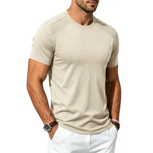 Herren Kurzarm T-Shirt mit raglan-Netz-Einsätzen und bequemem Rundhalsausschnitt für den Alltag.