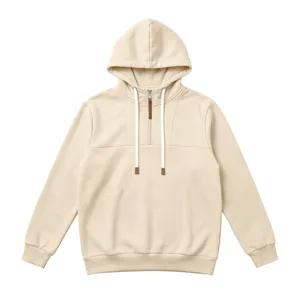 Detailansicht Herren lässiger Kapuzenpullover mit halbem Reißverschluss, minimalistisch.