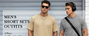 Gedetailleerd overzicht heren casual ruitjes korte mouw t-shirt set, stijlvolle streetwear outfit.