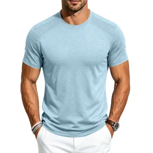 Herren hellblau Kurzarm Rundhals T-Shirt mit Mesh Raglan Schultereinsätzen für Sommer Fitness.