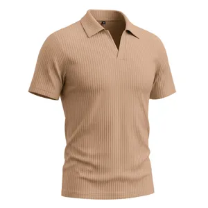 Camisa polo de punto acanalado para hombre cuello en V manga corta kaki vista detalle
