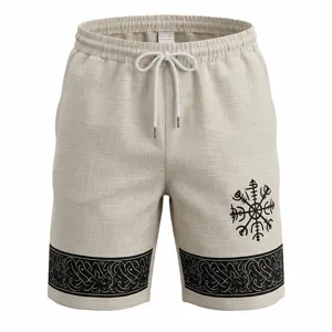 Herren Leinen-Optik Strandshorts Detail mit elastischem Kordelzugbund und Runendruck.