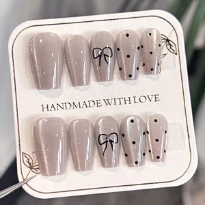 Unghie Finte Press-on Occhio di Gatto Pois Fiocco Design Unghie Finte Rimovibili Kit Nail Art in Acrilico per Donne