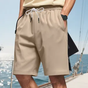 Herren lässige einfarbige Sportshorts mit Kordelzug und Taschen für den Sommerstrand.