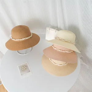 Cappello di paglia da spiaggia con nastro di perle, tesa larga cappello da sole per donne.