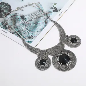 Vintage Statement Halskette Schwere Metall Schwarze Edelstein Goth Kragen Schmuck für Frauen
