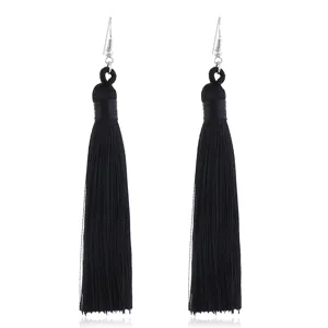 Elegante lange schwarze Quasten Ohrringe mit Silber Haken Mode Design perfekt fur Damen Alltag.