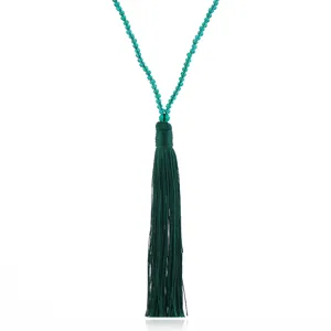 Elegante grüne Kristallperlen lange Halskette mit dunkelgrüner Seidenquaste stilvoll Damen