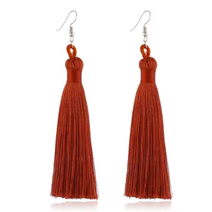 Elegante lange orange Quasten Ohrringe für Damen, stilvolle bunte Seidenfaden Ohrhänger Schmuck.
