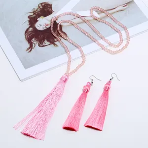 Rosa Kristallperlen lange Kette und Quasten Ohrringe Set, elegante Modeschmuck Accessoires.