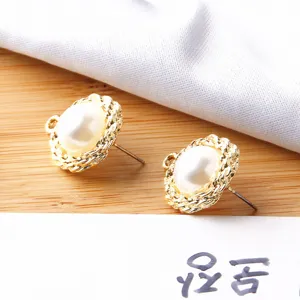 Retro barok ronde holle imitatie parel legering oorbellen DIY handgemaakte sieraden accessoire.