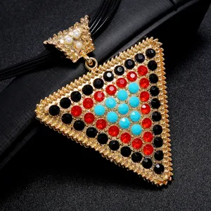 European and American exaggerated triangular rhinestone necklace, fashion gold pendant short choker
