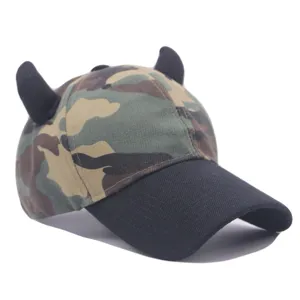 Berretto da baseball mimetico con corna di diavolo nere, cappello parasole elegante unisex.