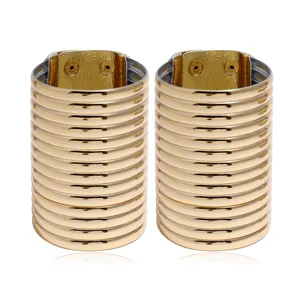Conjunto de brazaletes de anillo de metal dorado multicapa exagerado, joya etnica.