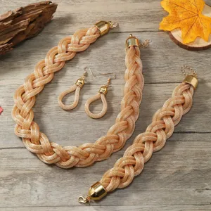 Böhmisches goldenes geflochtenes Mesh Halskette Armband und Ohrringe Schmuckset Hauptbild.