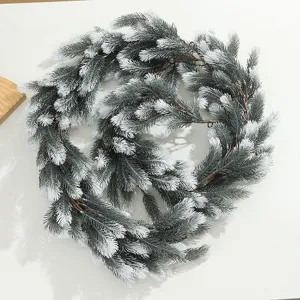 Künstliche Weihnachts-Tannengirlande, beflockte Schnee-Grünpflanzen-Ranke für Feiertagsdekor