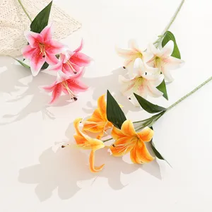Bellissimi bouquet di gigli artificiali con tre teste, perfetti per casa e decorazioni nuziali.