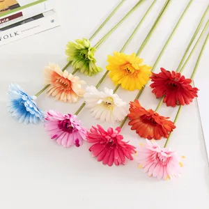 Fiori di gerbera artificiali colorati con stelo corto singolo per decorazione casa