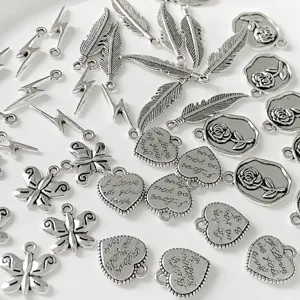 DIY Alloy Pendants Heart Butterfly Bear Rose Leaf Charms Silver Metal Findings For Handmade Necklace Bracelet Making
