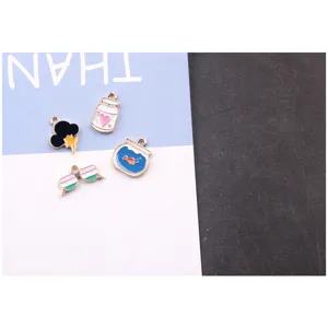 Set di ciondoli per accessori di gioielli DIY in lega coreana vista principale