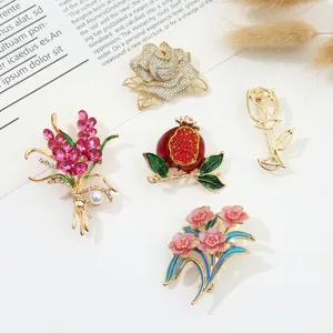 Exquisite alloy rhinestone and oil-drop pomegranate flower brooch details, elegant fashion pin.