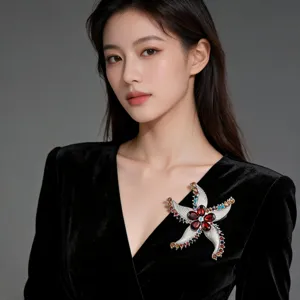 Elegant starfish brooch for women luxury crystal pin fashion apparel jewelry accessory