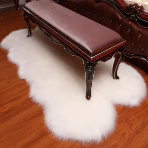 Tapis en fausse fourrure douce, tapis en peluche irrégulier moelleux pour chambre salon déco.