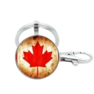 Portachiavi con cabochon in vetro foglia d'acero del Canada con moschettone in metallo