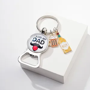 Metall Flaschenöffner Schlüsselanhänger mit Bierkrug Anhänger für Vatertagsgeschenke.