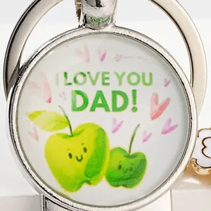 Vatertag Metall Schlüsselanhänger mit grünem Apfel Grafik und liebevoller Widmung Geschenk.