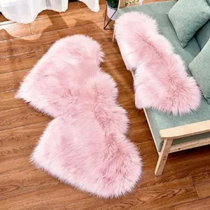 Tapis de Salon en Fausse Laine en Forme de Cœur Minimaliste Moderne Tapis Shaggy Doux et Moelleux pour Chambre