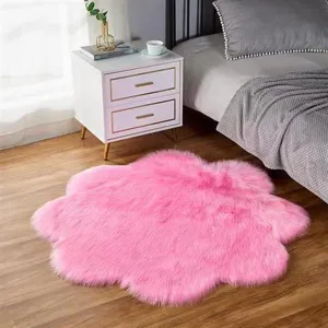Cross-Border Plush Rug Bedroom Bedside Tatami Mat Petal Shaped Faux Wool Carpet Mat