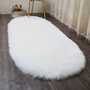 Tapis ovale en fausse fourrure blanc, tapis shaggy moelleux pour salon, chambre et cheminee.