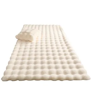 Tapis bulle en fausse fourrure de lapin duveteux pour chambre salon blanc doux.